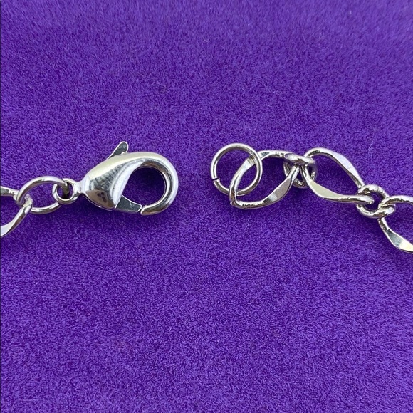 💛 Elegant Silver Fairy Charm Bracelet - Picture 4 of 5